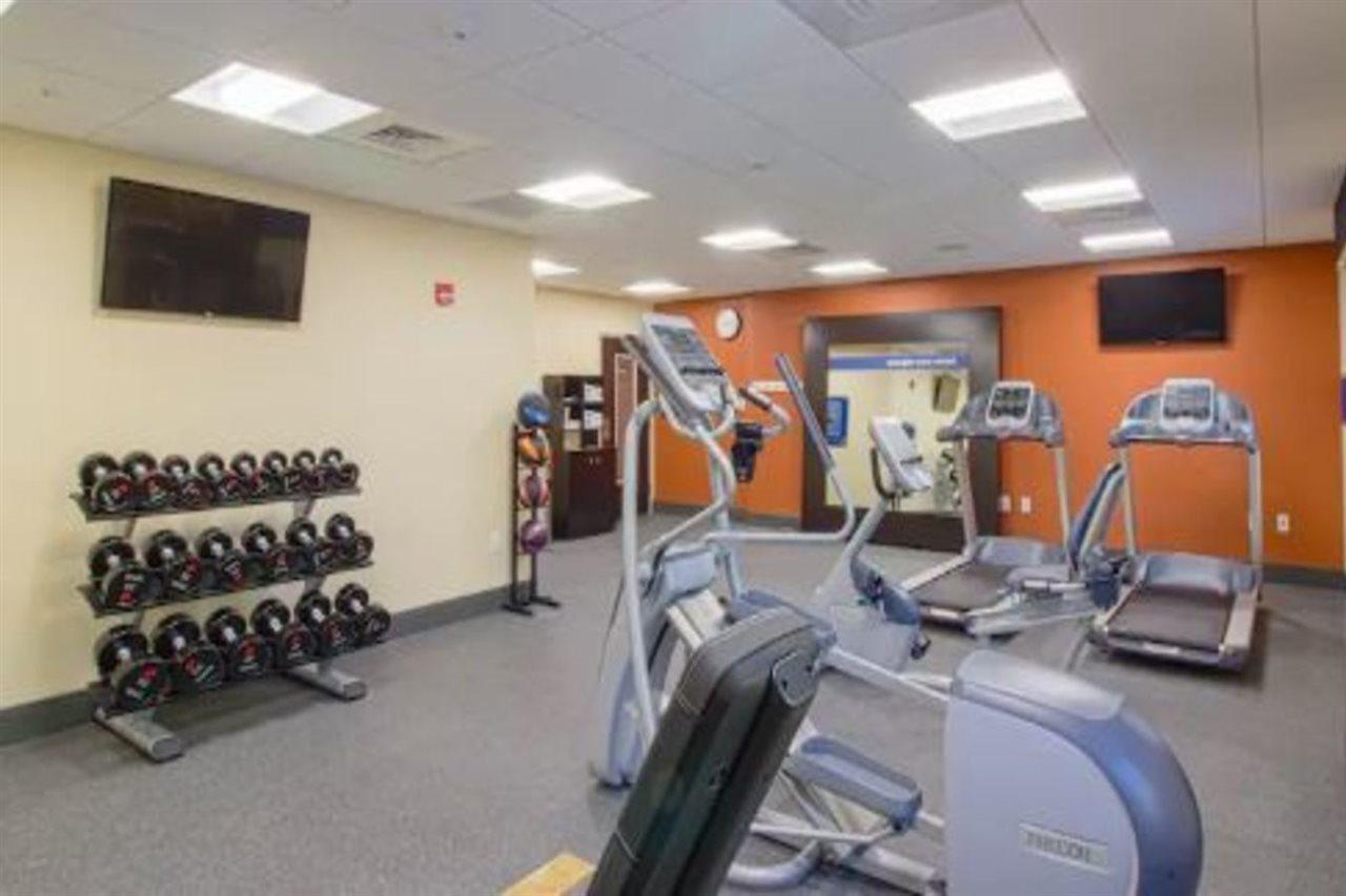 Hampton Inn Canton Extérieur photo